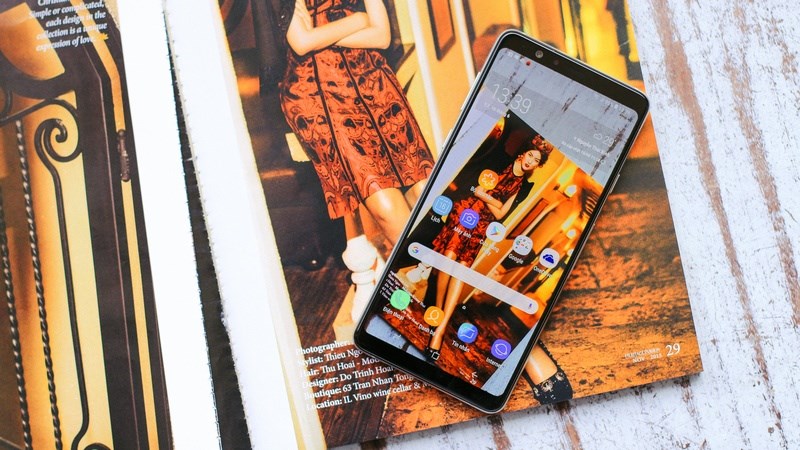 Thay màn hình Samsung Galaxy A8 Star